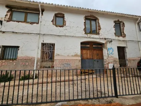 House in Carrer San Vicente, 12